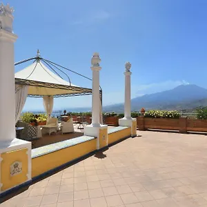 https://villa-angela-taormina.taorminaitalyhotels.com
